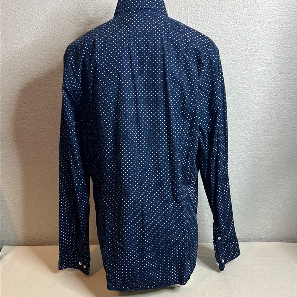 🛍️ 4 for $25 Express Men’s Fitted Polka Dot Button-Down Shirt L – Stylish Casual - Picture 3 of 6
